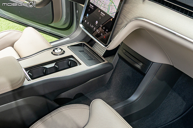 【採訪】Volvo EX90 295 萬元起上市,首月入主 Plus 車型享 3 萬元升級雙前座冷熱通風座椅!
