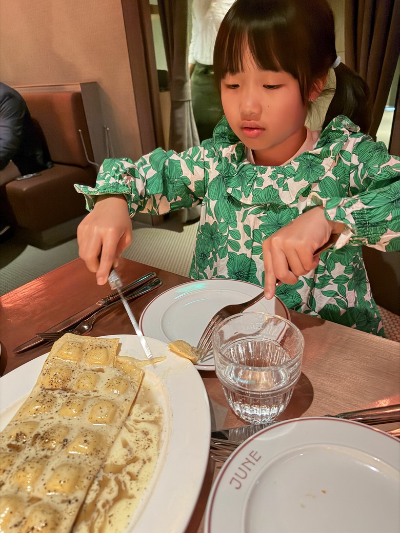 溫哥華餐酒館、法式料理～需要拚手速訂位的「June on Cambie 」