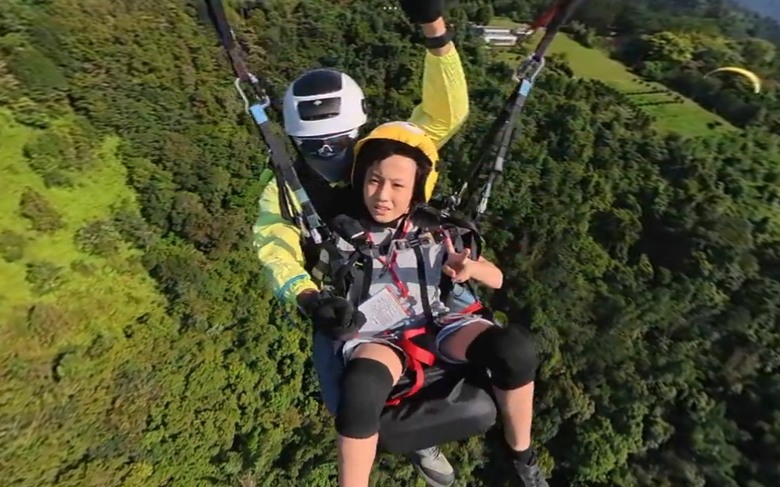 小學生也可以飛上天!埔里虎頭山飛行傘體驗