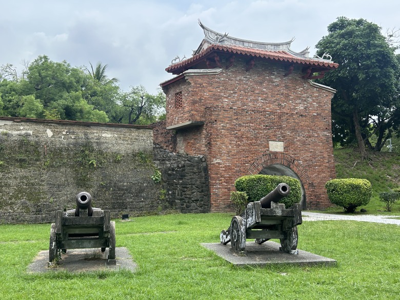 懷 念 台 南 車 站 府 城 半 日 騎 遊