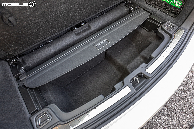 Volvo EX90 試駕|以北歐氛圍重新定義旗艦,引領品牌邁入新世紀的純電七人休旅!