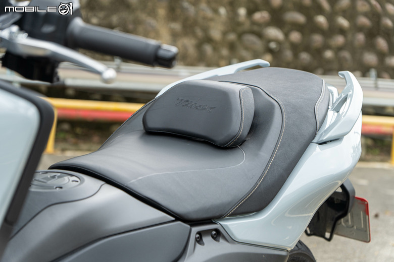 YAMAHA TMAX 560 TECH MAX 試駕｜羊皇無須多言，無可取代的王者
