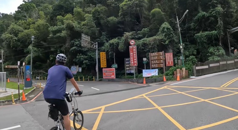 25%爆心跳極陡坡!日月潭加碼潭南天主堂,騎上去真的會見耶穌?