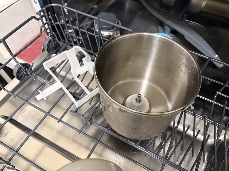 家用冰淇淋機 挑戰製作 4 種類型冰淇淋！