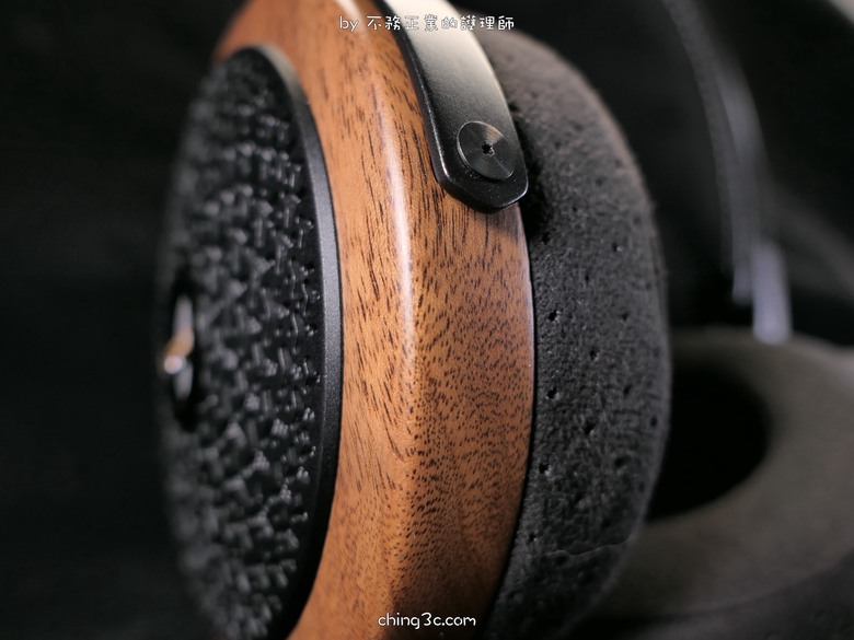 FiiO FT15 開放式平板振膜耳罩耳機:自研發環形磁體佈局,優化磁場提供更為流暢的聽覺饗宴