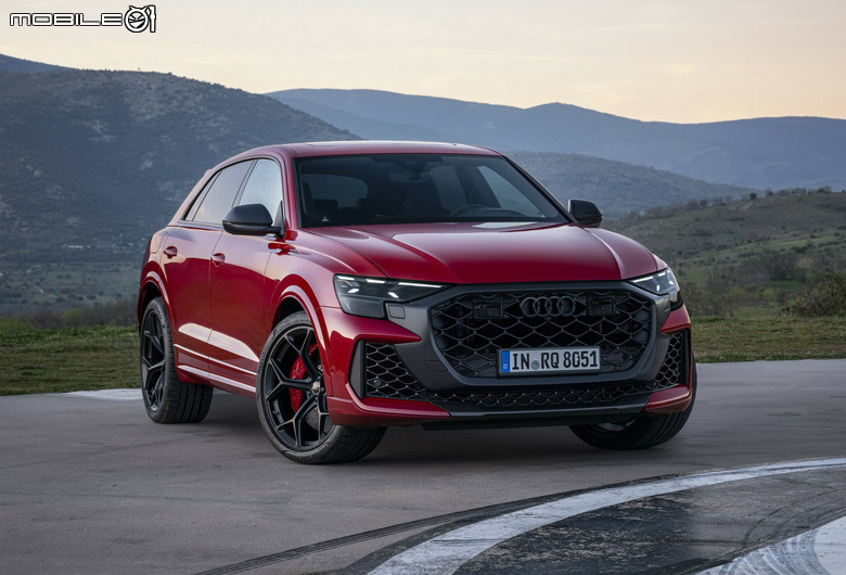 Audi RS Q8 performance 正式導入台灣市場|擁有640強勁動力、建議售價820萬元起!