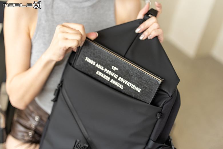 電競信仰×低調機能！ROG Archer Messenger 14 / Backpack 16 開箱