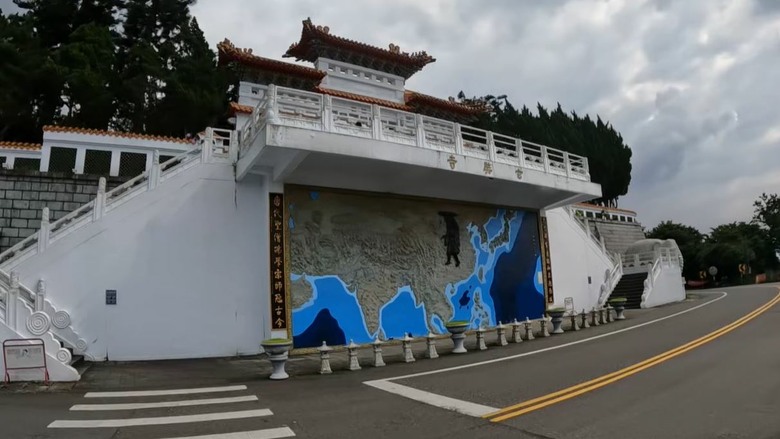25%爆心跳極陡坡!日月潭加碼潭南天主堂,騎上去真的會見耶穌?