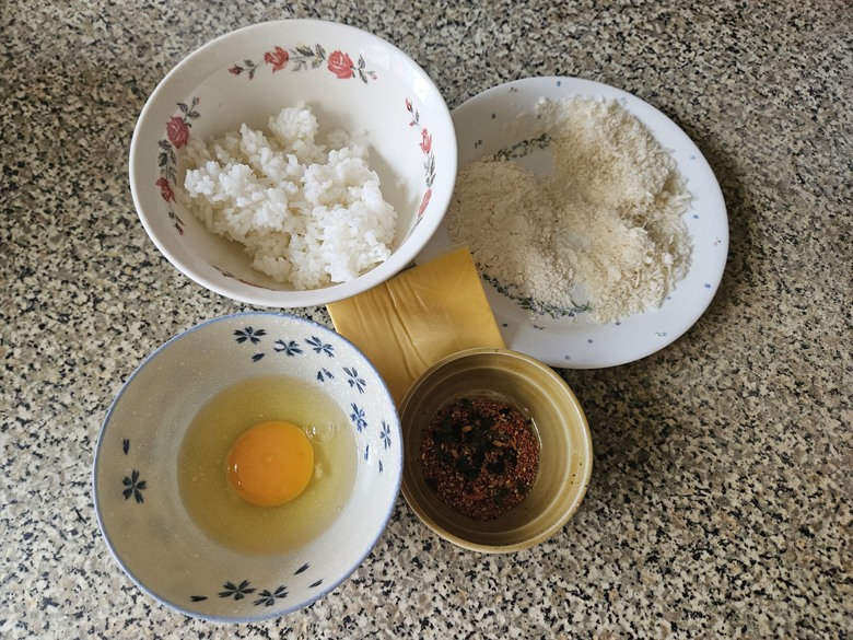 起司香鬆炸飯球