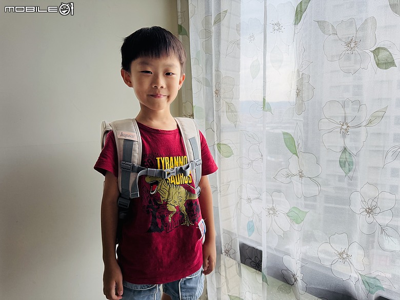 點我看大圖 小一新生活的第一個書包|IMPACT 怡寶莫蘭迪系列懸浮磁釦標準型護脊書包 開箱