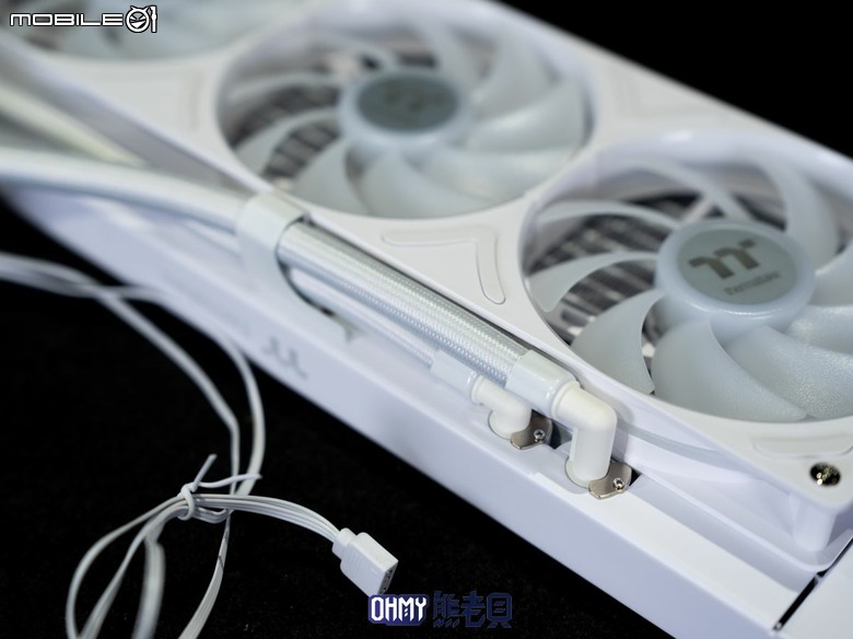 TT ST360 Ultra ARGB Sync 水冷散熱器 翻轉大螢幕+側出水管