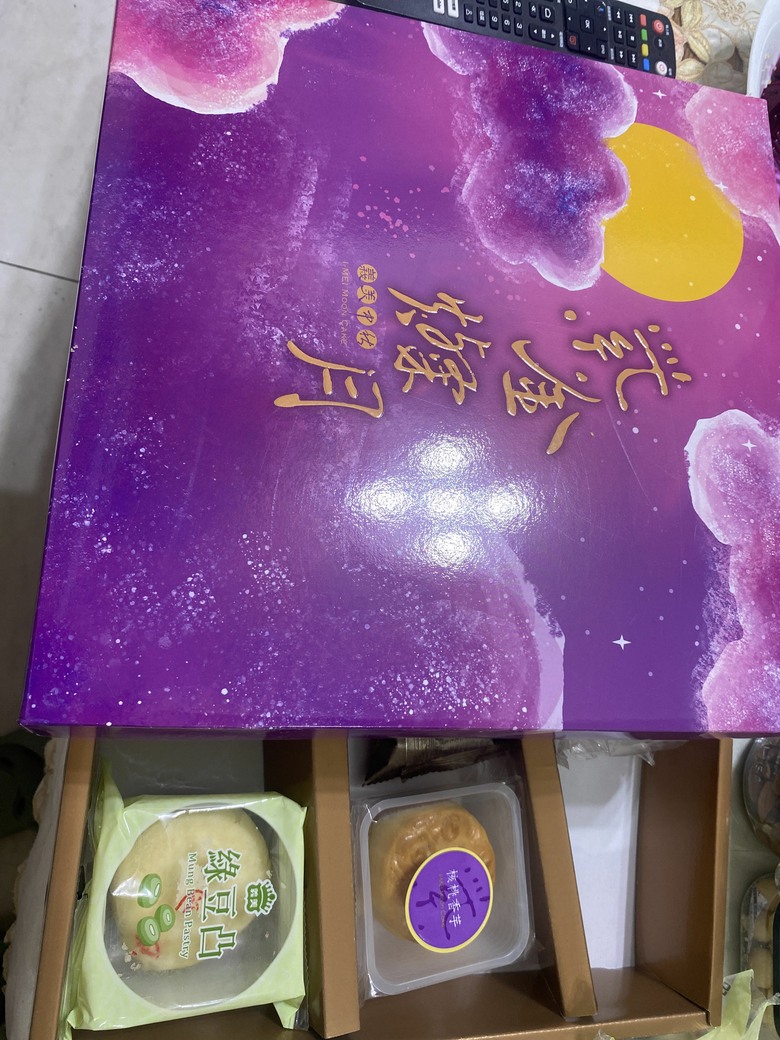 嚇死我 連名牌月餅都發霉