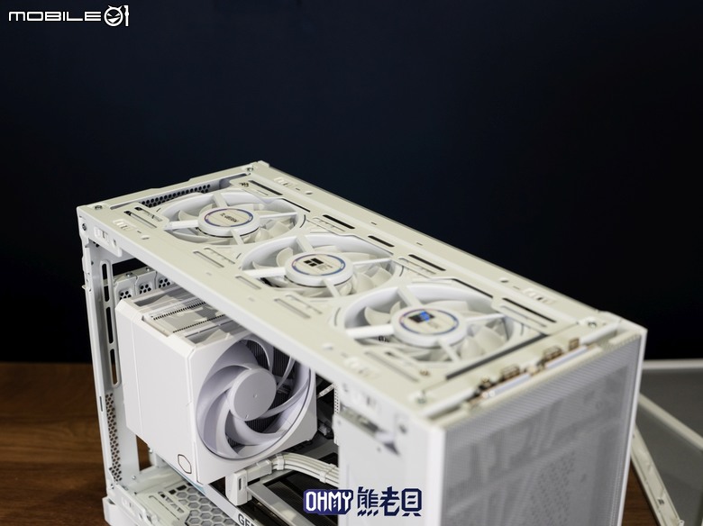 君主十周年鉅獻 TEN 模組化機殼