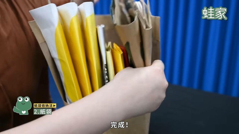家裡永遠塞滿袋子？ 27招塑膠袋紙袋收納全攻略，讓空間瞬間變清爽