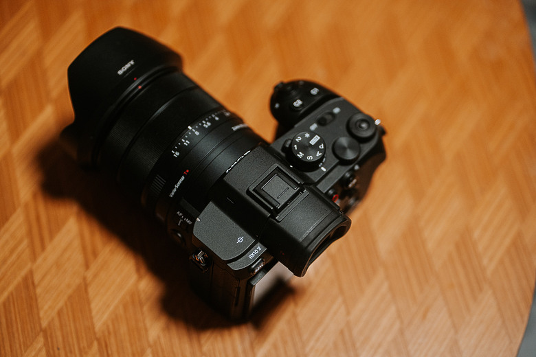 [ 開箱旅行直用 ] SONY Cyber-shot DSC-RX10M5 超長焦怪物