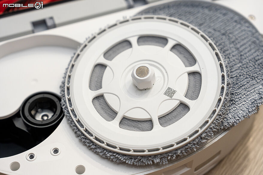 Roborock Qrevo Edge 2 體驗報告｜「低」得更徹底、清潔更全面！