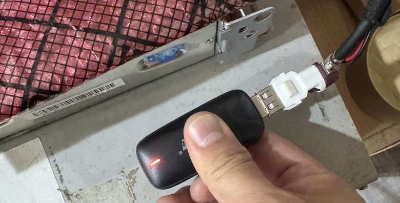 DIY 使用BMW MINI Baidu Carlife 轉接Carplay 或 Android Auto