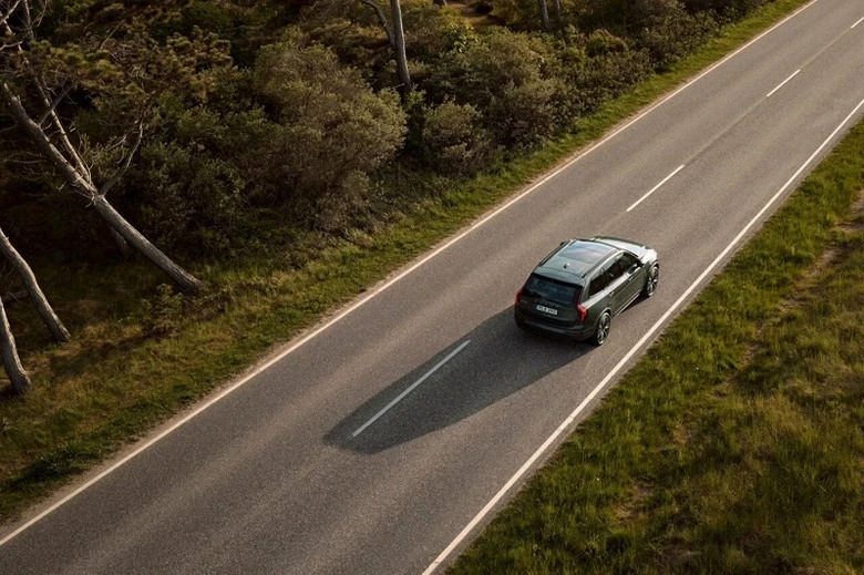 純電續航突破 120 公里！Volvo 再度為 XC60/90 進行改款工程、增插電式油電車型