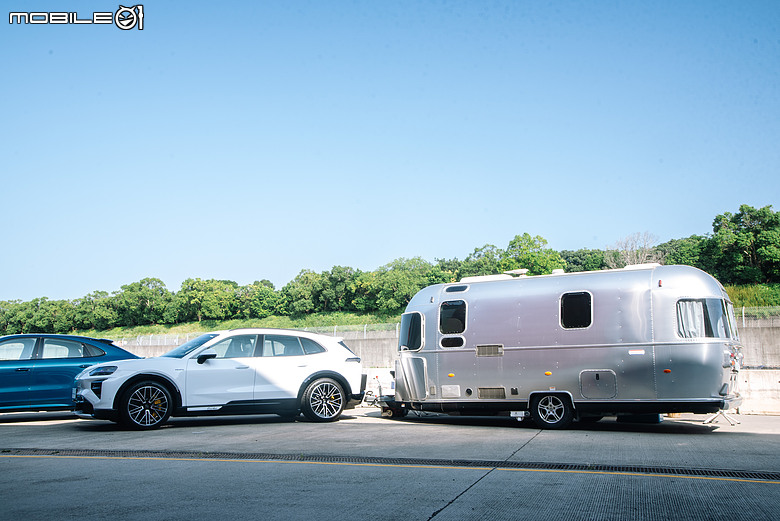 Porsche Cayenne S Electric 試駕|操控本色依舊,科技座艙更令人驚艷!
