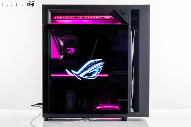ROG G1000 電競桌機開箱 以獨特 AniMe Holo 投影燈效搭配優秀散熱設計的旗艦 PC