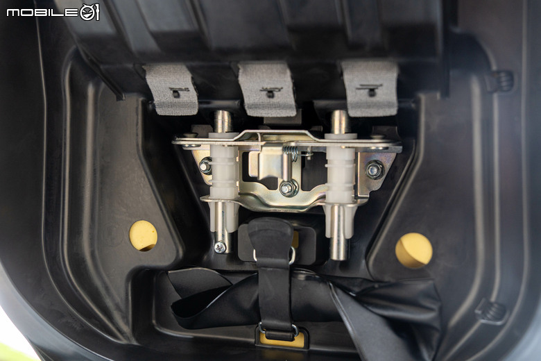 YAMAHA TMAX 560 TECH MAX 試駕｜羊皇無須多言，無可取代的王者