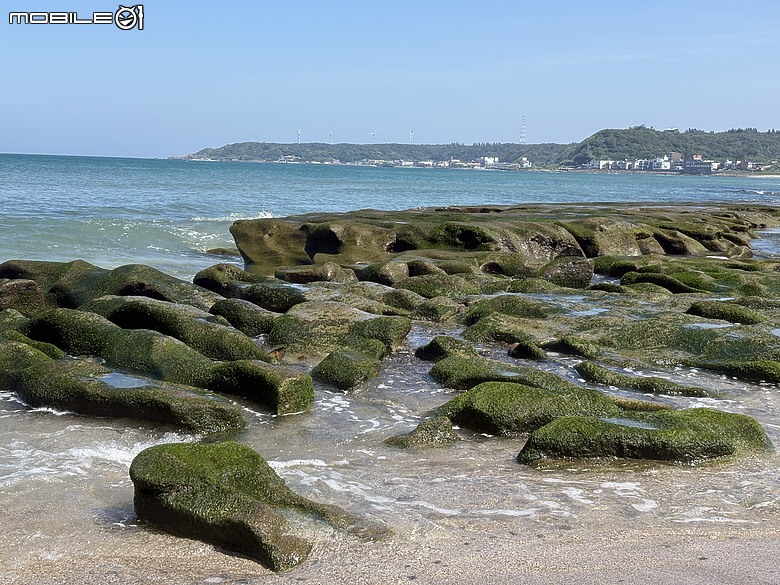 【北海岸親子踏青】走到台灣最北端上了一堂戶外課｜富貴角公園、老梅迷宮、綠石槽與富貴角燈塔