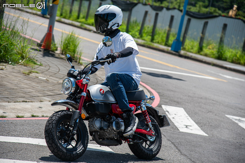 點我看大圖 Honda Monkey 125 ABS 試駕|星期三猴子去爬山!