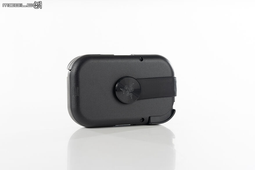Razer Prio 體驗報告｜一轉、一拉便可開玩！口袋尺寸打造完整掌機體驗