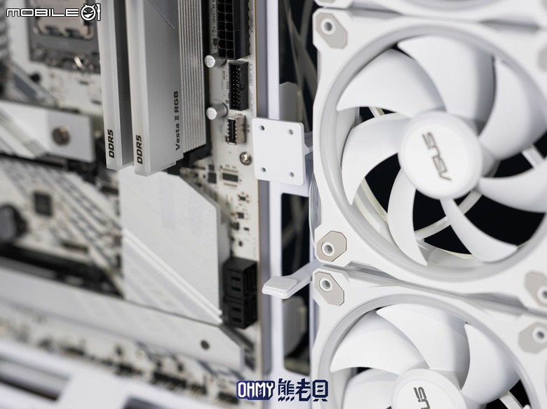華碩 Prime AP304 ARGB 懸浮感海景機殼