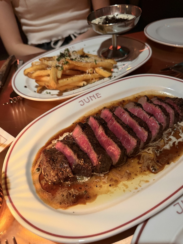 溫哥華餐酒館、法式料理～需要拚手速訂位的「June on Cambie 」