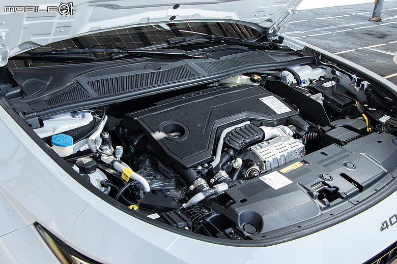 Peugeot 408 小改款試駕|帥只是基本,開過更懂它的動人!