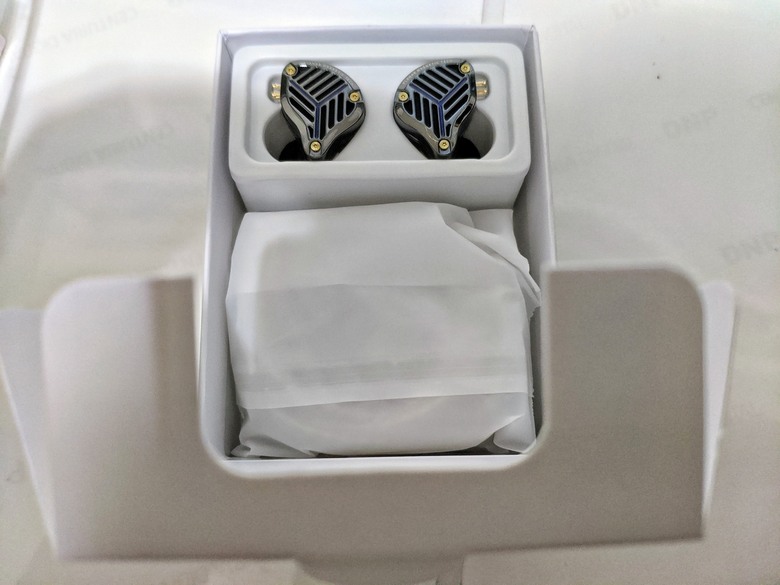 [高貴不貴]Kz prx 轉型之作 綿密通透的半封閉式平面平板hifi耳機