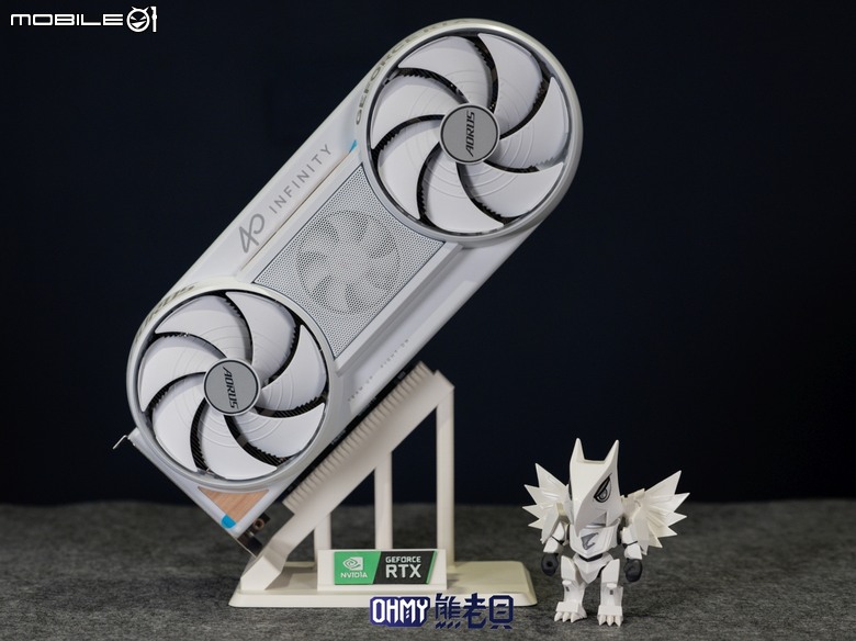 木紋 x 白色 美學！技嘉AORUS RTX5080 INFINITY WOOD