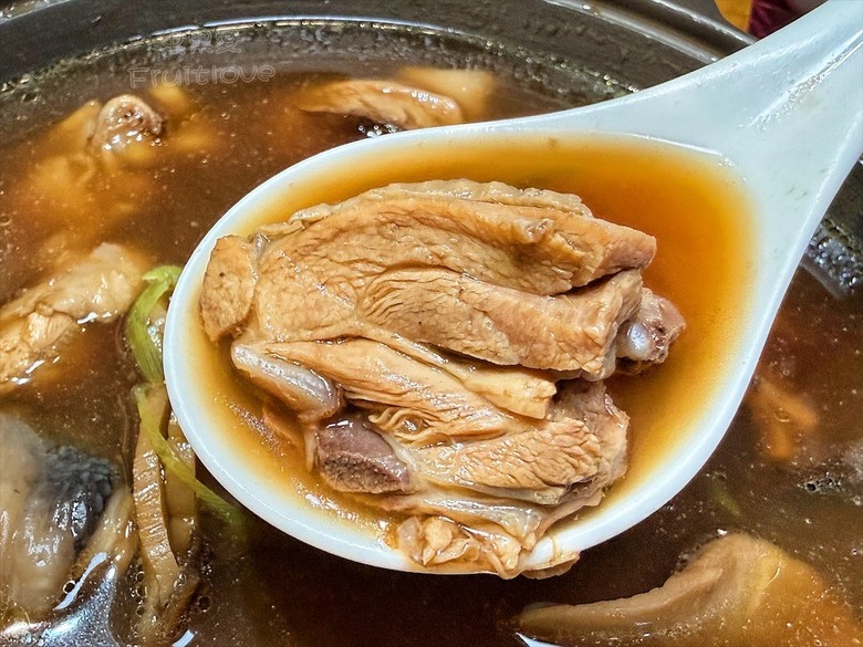 復古老宅道地台菜餐廳推薦,必吃招牌玉米雞、老菜脯蛤蜊雞,寵物友善/包廂聚餐