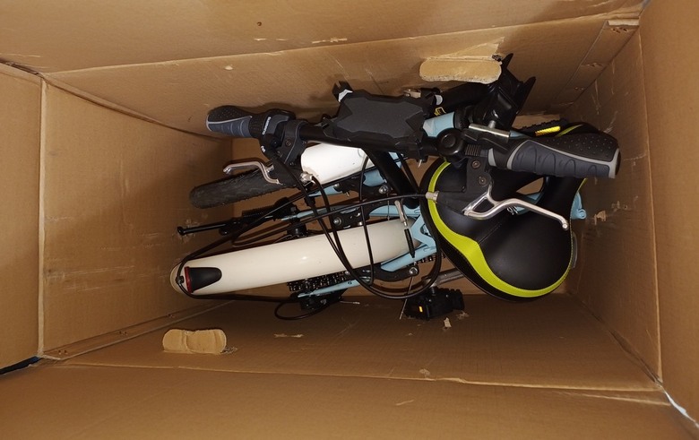Yahoo購物中心購買SPORTONE U25 LITE(代理商 愛魔豆國際有限公司)自行車，組裝後發現前輪偏擺、變速異常，退貨處理紀錄