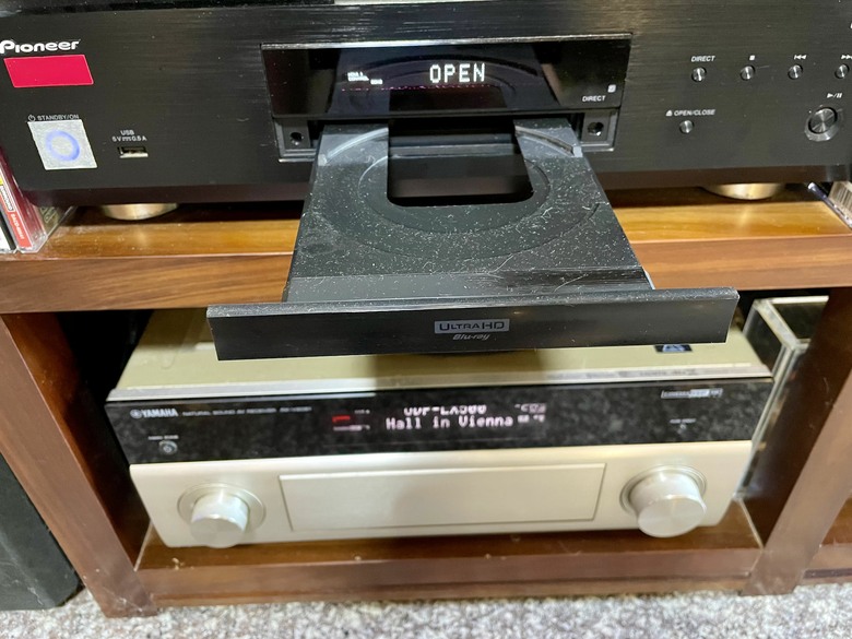 DVD player碟片托盤表面有黏性