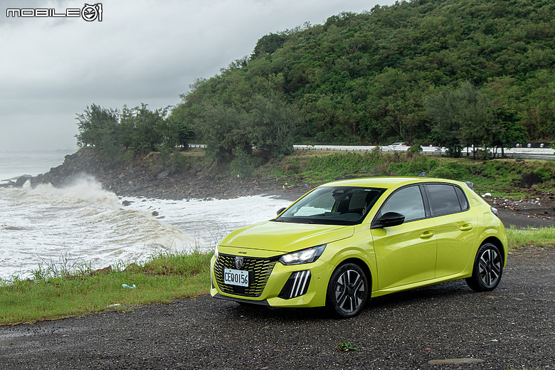 Peugeot 208 Hybrid 一桶油環島實戰|866公里平均油耗19.9km/L達成!