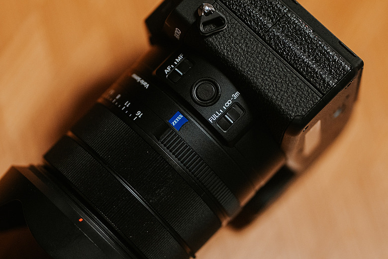 [ 開箱旅行直用 ] SONY Cyber-shot DSC-RX10M5 超長焦怪物