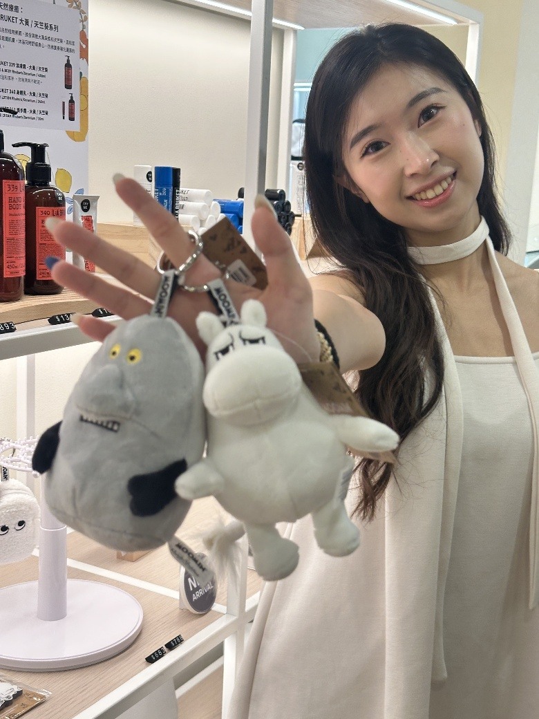 表妹以為Volvo展間只有車，其實不是