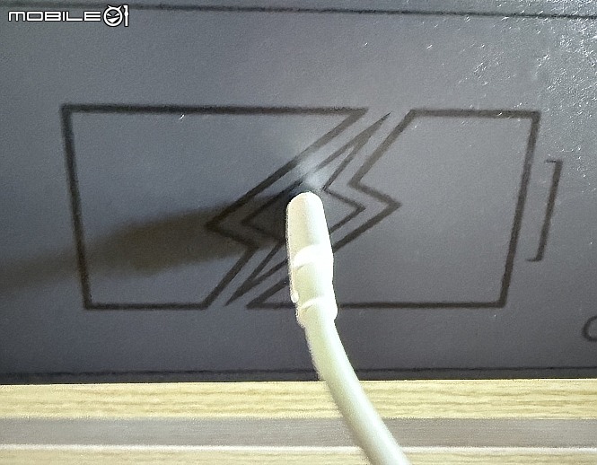 點我看大圖 低價海景房內建 60W GaN 快充|視博通 SAP320(B)