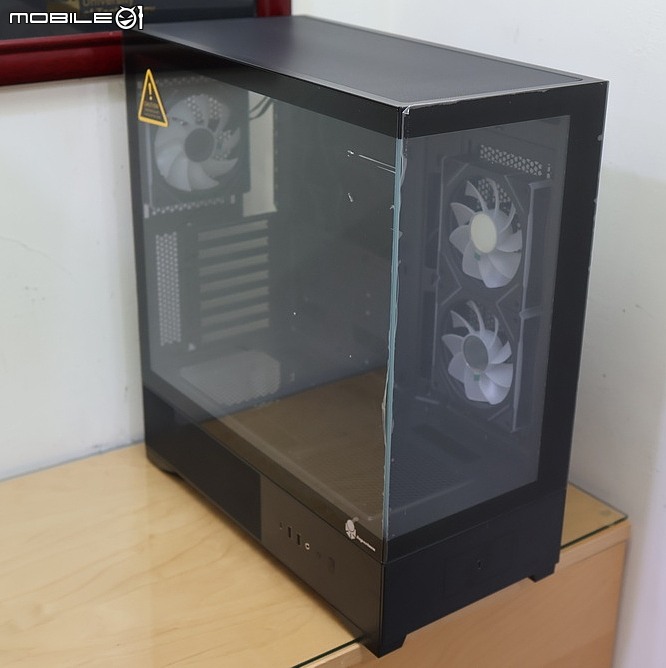 點我看大圖 低價海景房內建 60W GaN 快充|視博通 SAP320(B)