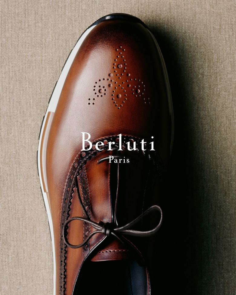 點我看大圖 懶人鞋:Zegna Triple Stitch vs. Berluti Fast Track Slip On
