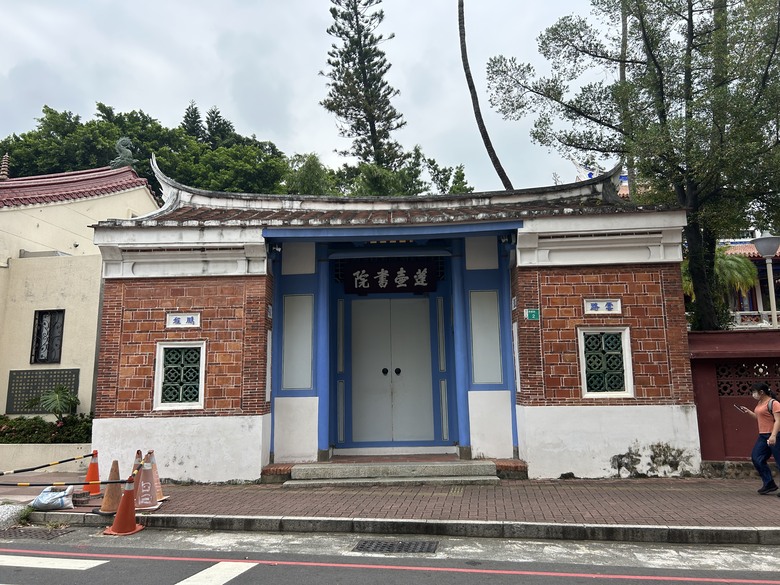 懷 念 台 南 車 站 府 城 半 日 騎 遊