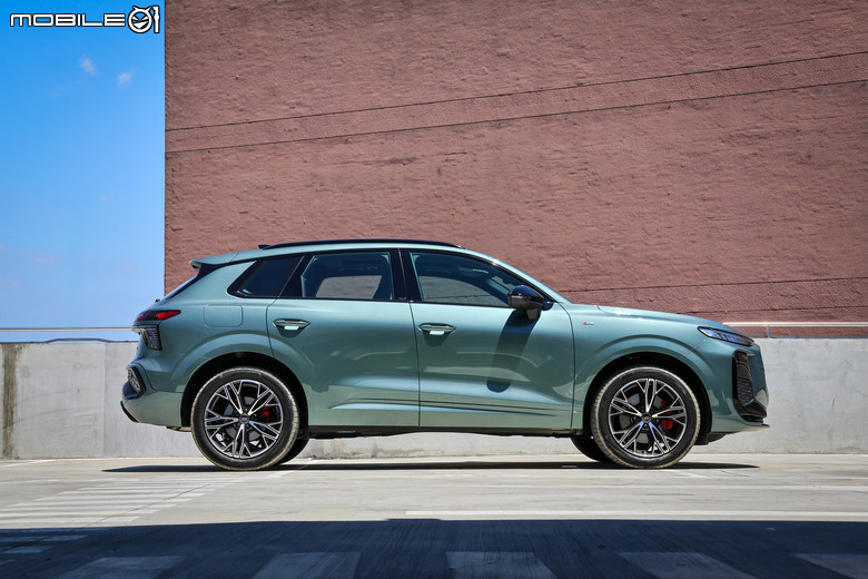 Audi Q3 SUV TFSI 150kW quattro S line 運動版試駕|兼具科技質感與駕馭樂趣的均衡之選!