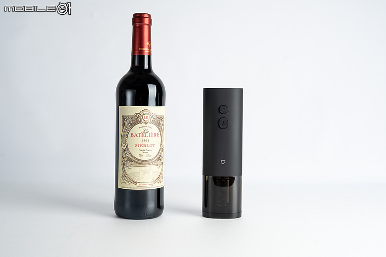 小米米家電動紅酒開瓶器值得買嗎?雙鍵操作、內建割箔刀優缺點一次看