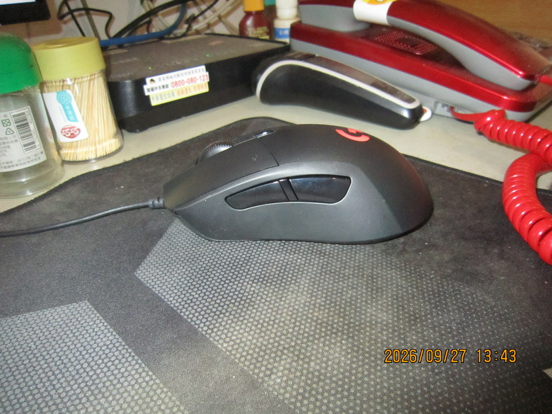 Logitech 羅技G403 HERO 有線電競滑鼠開箱分享