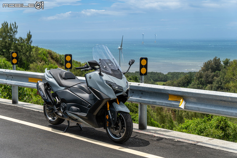 YAMAHA TMAX 560 TECH MAX 試駕｜羊皇無須多言，無可取代的王者