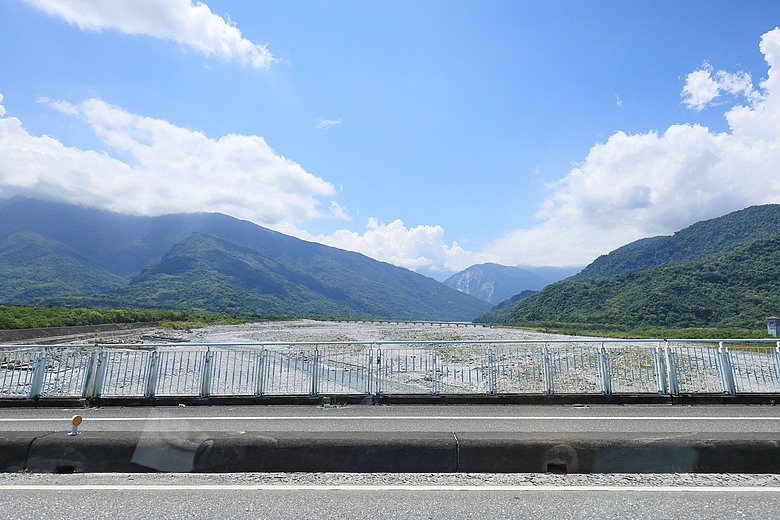 點我看大圖 (映像旅行) 在花蓮來場南法輕旅行 feat.PEUGEOT 3008、CITROËN C5 AIRCROSS