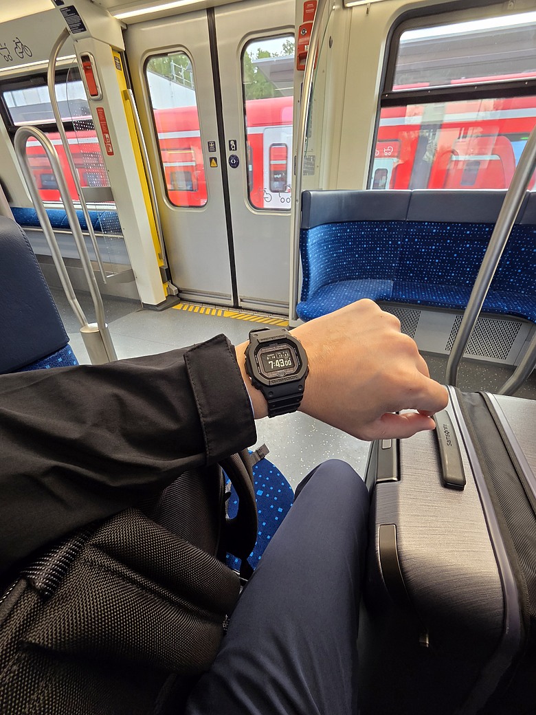 點我看大圖 開箱 Casio G-SHOCK GW-M5610, GMW-B5000D, GMW-BZ5000, GW-BX5600