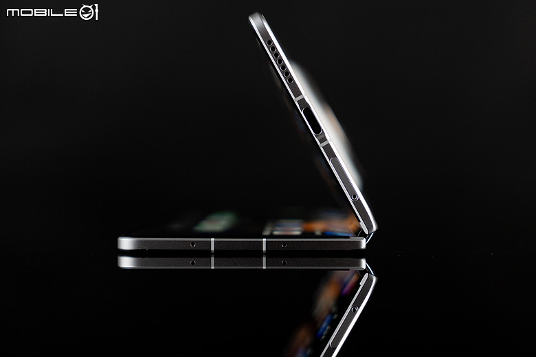 HONOR Magic V6 評測報告|4mm 超薄機身、AI 靈感幫拍超貼心!